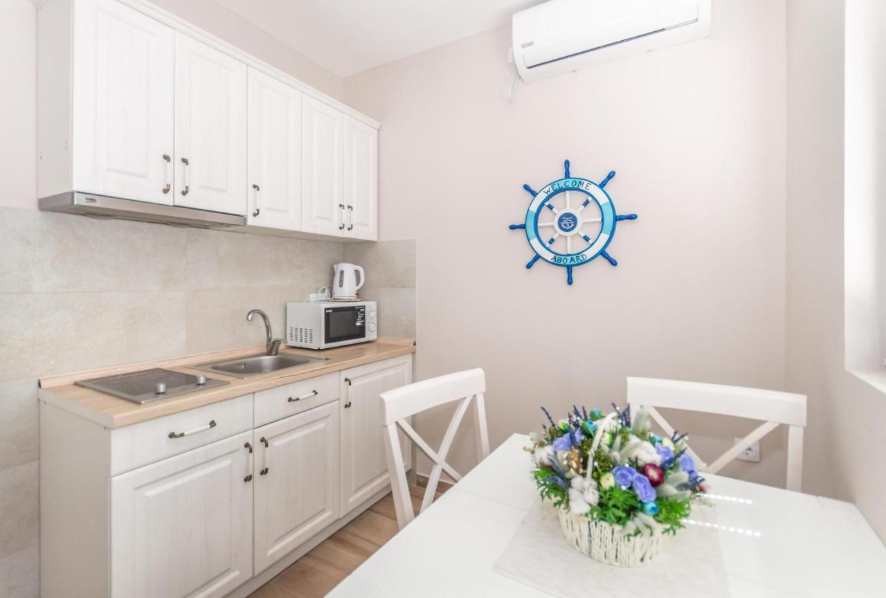 Ioannis Apartments Tivat Exterior foto