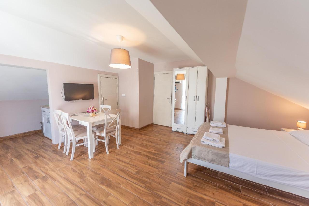 Ioannis Apartments Tivat Exterior foto